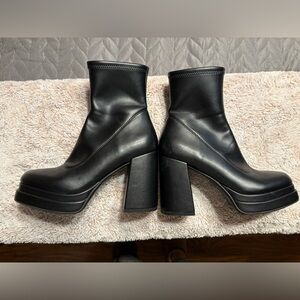 Black Women's Ankle Boots